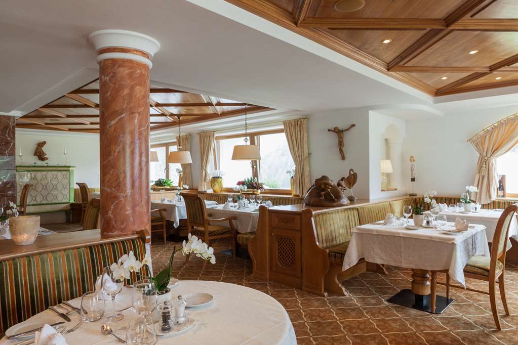 Og Granvara Relais And Spa Sëlva Restaurant foto