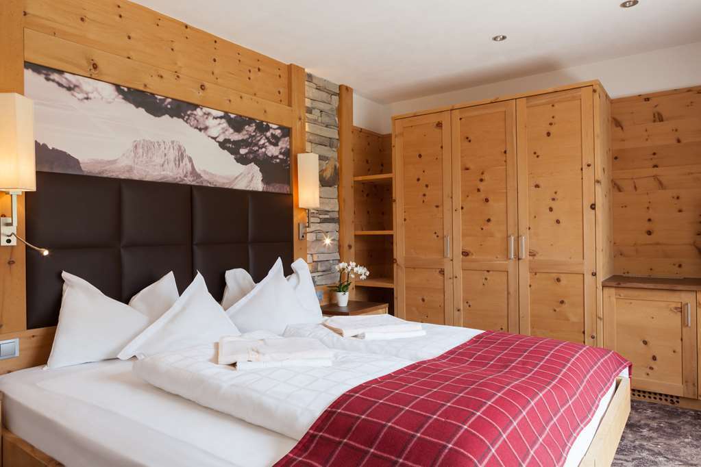 Og Granvara Relais And Spa Sëlva Kamer foto