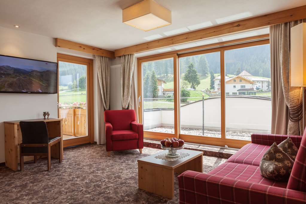 Og Granvara Relais And Spa Sëlva Kamer foto